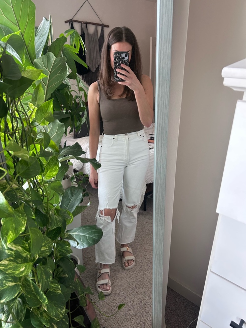 Abercrombie & Fitch White Distressed Straight-Leg Jeans Ankle Cut